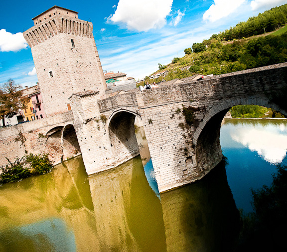 Torre-Medioevale-ponte-Romano-Fermignano